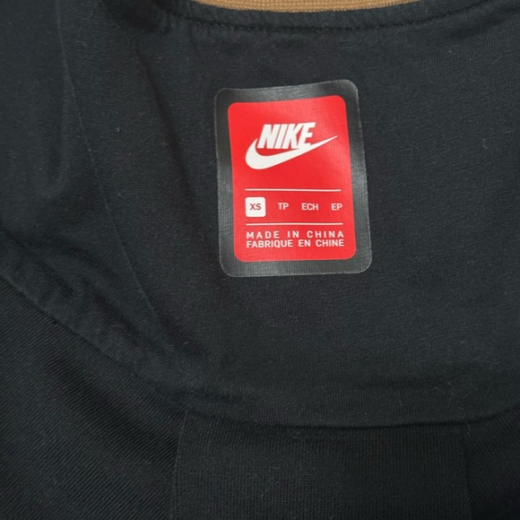 LAST CHANCE!! Nike Sportswear Tech Fleece Destroyer Women's Jacket - Picture 5 of 6
